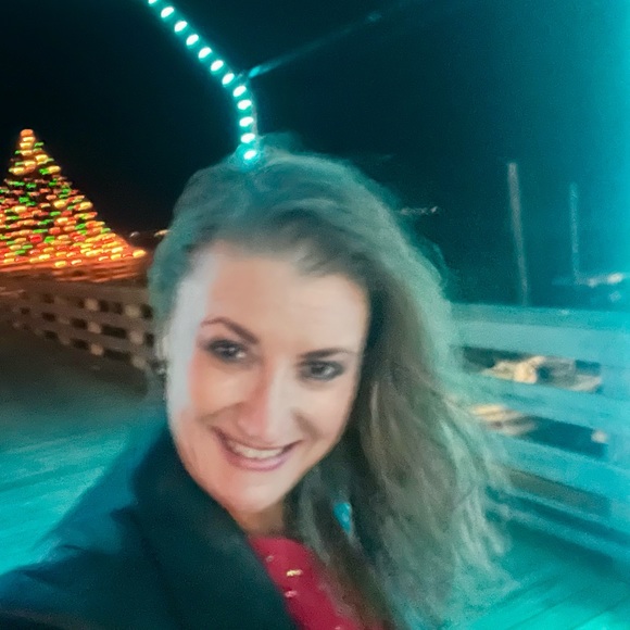 Meet your Posher, Paula - Picture 1 of 1